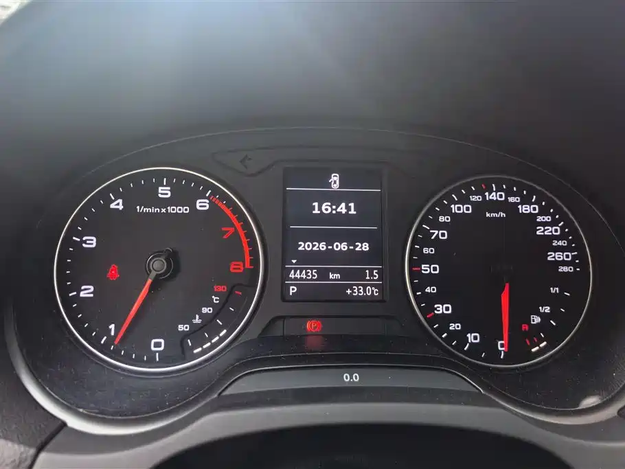 Audi A3 2015 — фото 14