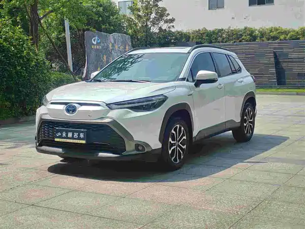 Toyota Frontlander 2023