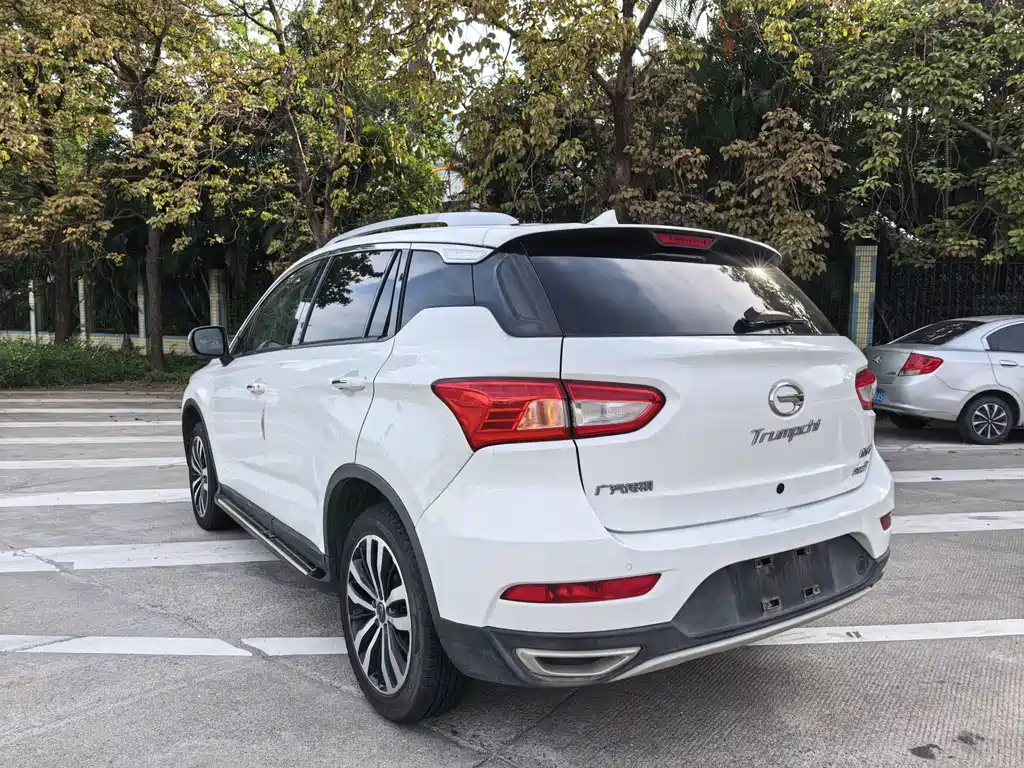 GAC Motor Trumpchi GS4 2017 — фото 7