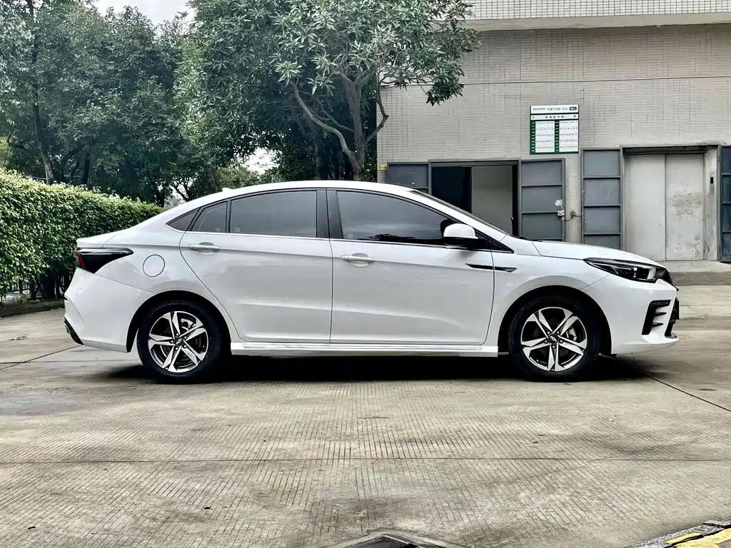 Chery Arrizo 5 PLUS 2021