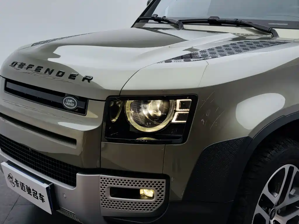 Land Rover Defender 2022 — фото 6