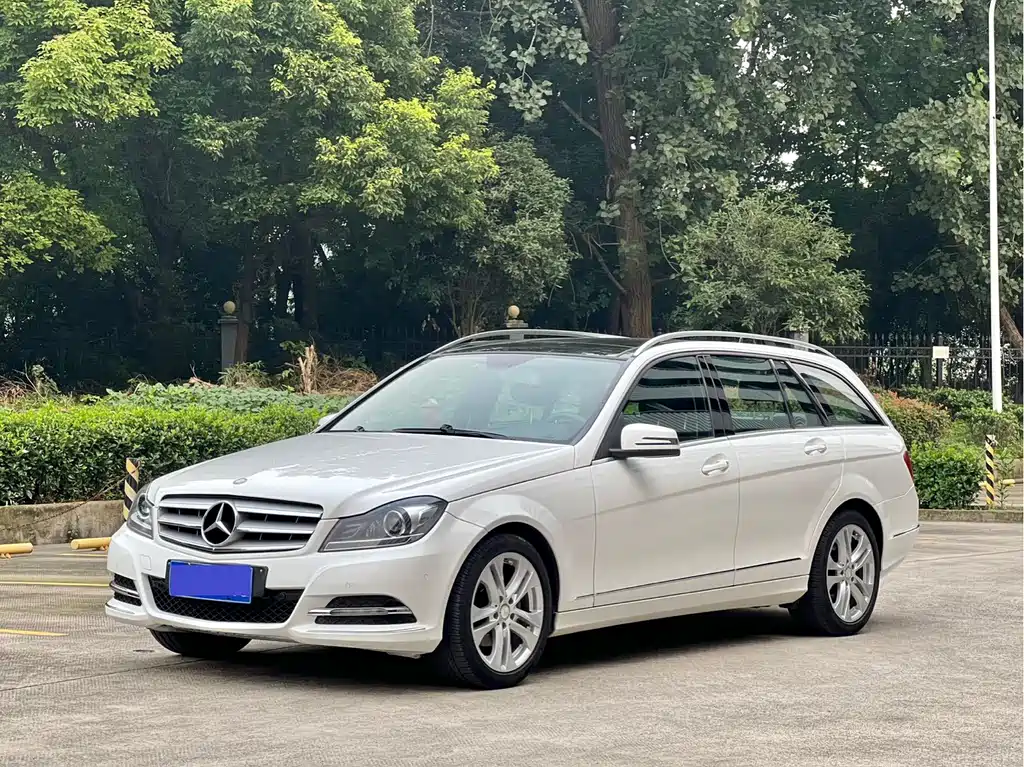 Mercedes-Benz C-Class 2012