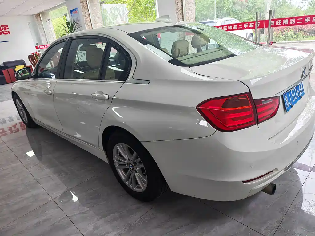 BMW 3 Series 2013 — фото 6