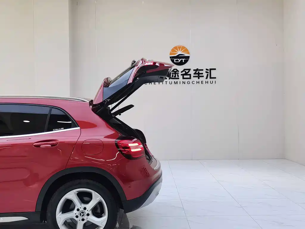 Mercedes-Benz GLA 2017 — фото 11