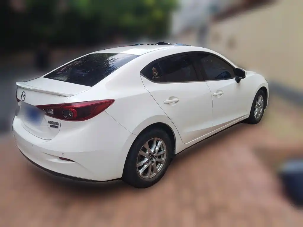 Mazda 3 Axela 2017 — фото 6