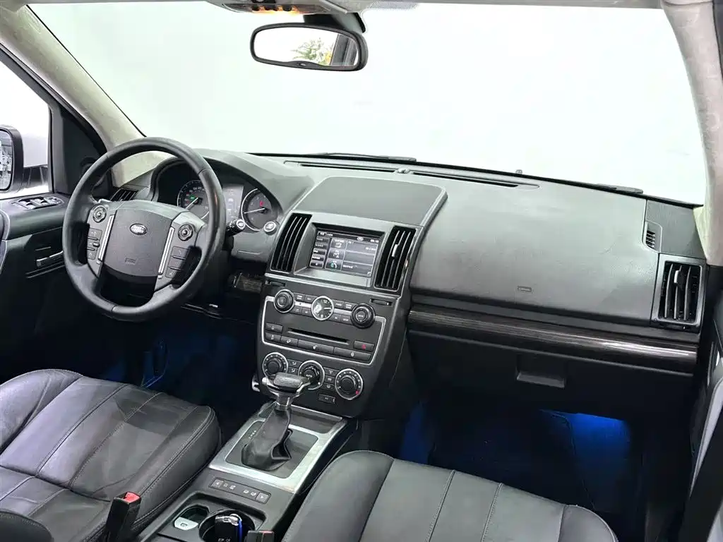 Land Rover Freelander 2 2013 — фото 19