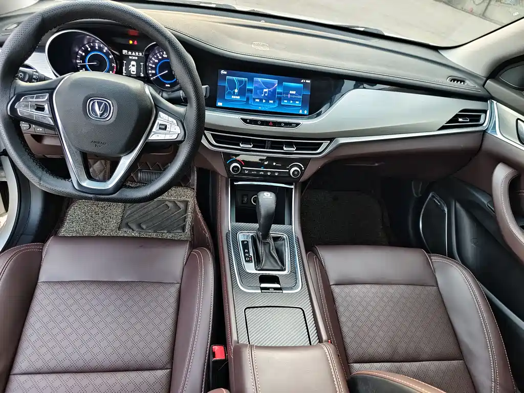 Changan Eado 2018 — фото 44