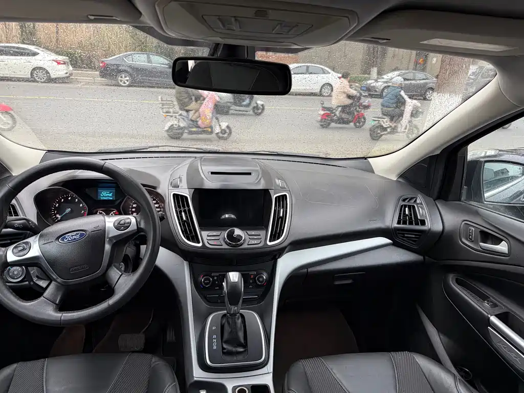 Ford Kuga 2014 — фото 8
