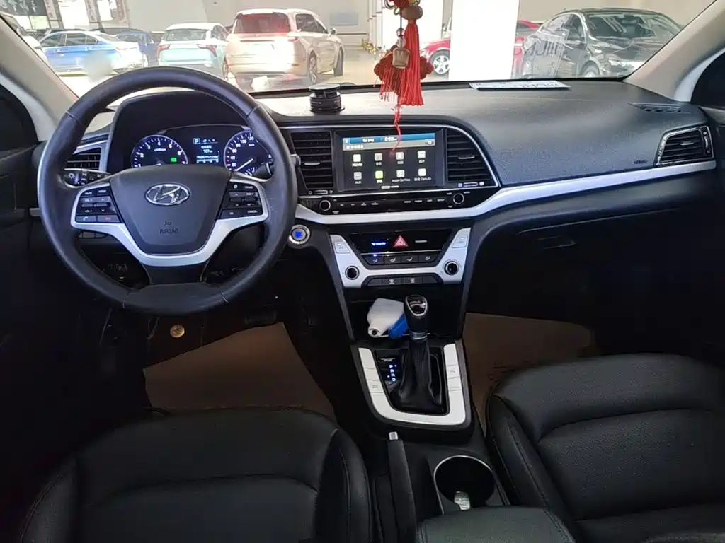 Hyundai Celesta 2016 — фото 10