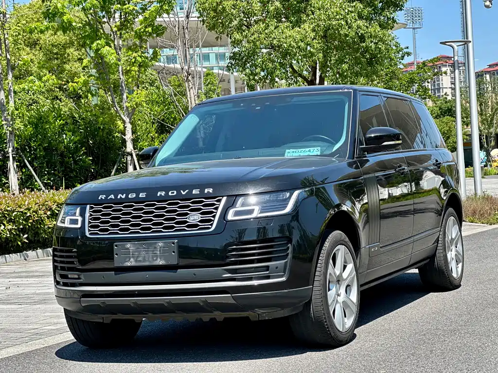 Land Rover Range Rover 2019 — фото 1