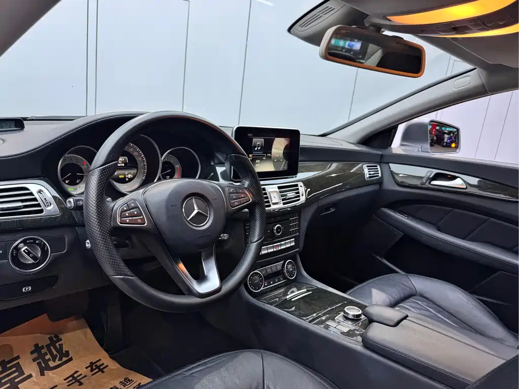Mercedes-Benz CLS 2016 — фото 8