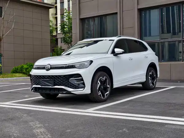 Volkswagen Tiguan L 2025