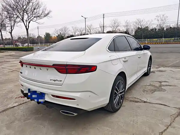 Geely Xingrui 2022