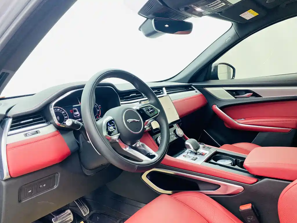 Jaguar F-PACE 2024 — фото 13