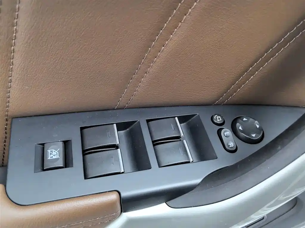 Haval H9 2017 — фото 9