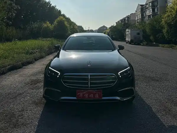 Mercedes-Benz E-Class 2022
