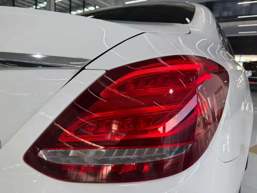 Mercedes-Benz C-Class 2018 — фото 11