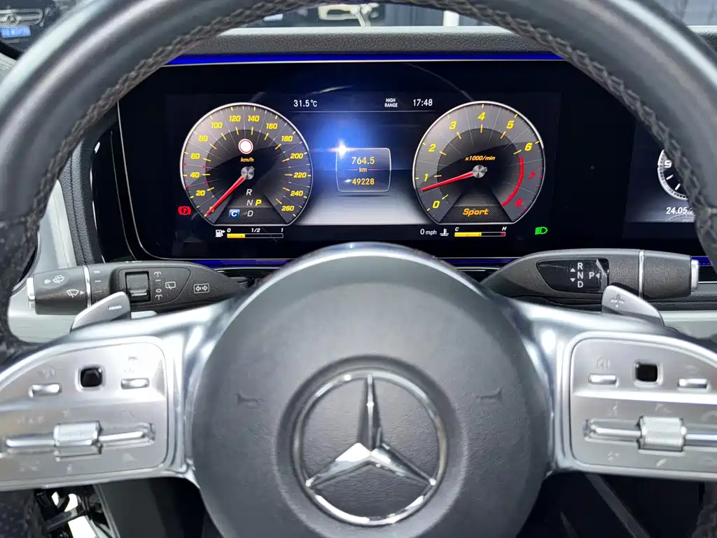 Mercedes-Benz G-Class 2019 — фото 17