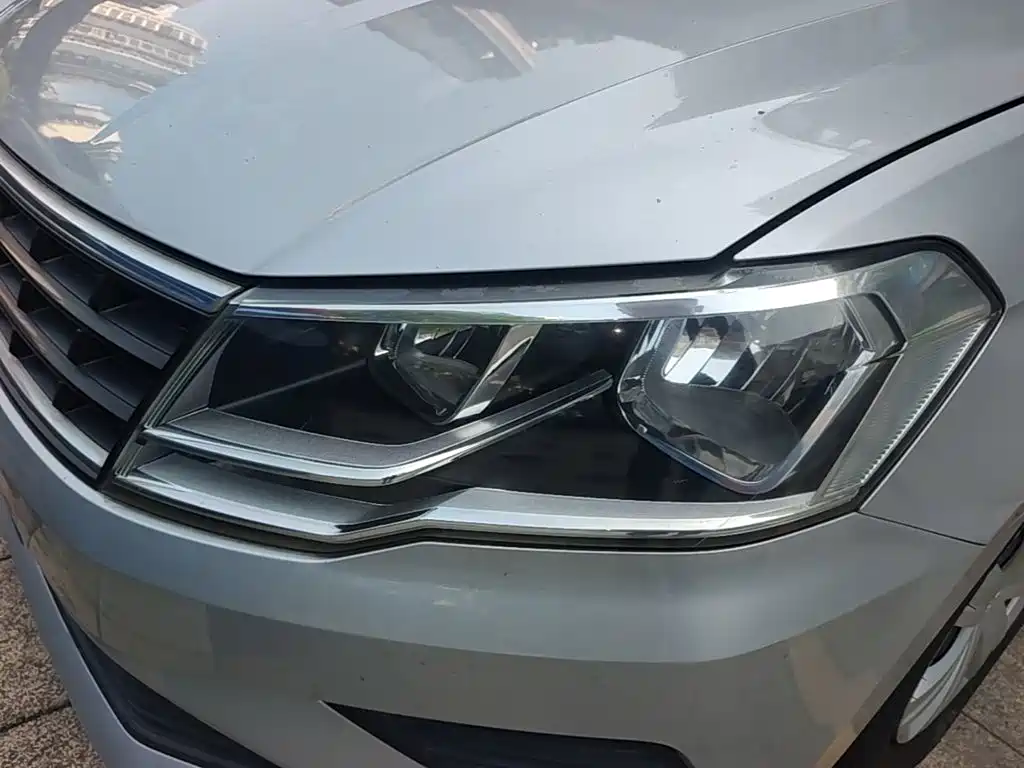Volkswagen Jetta 2017 — фото 24
