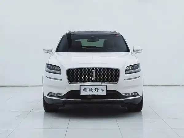 Lincoln Nautilus 2021