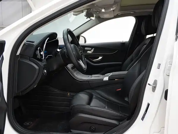 Mercedes-Benz C-Class 2019