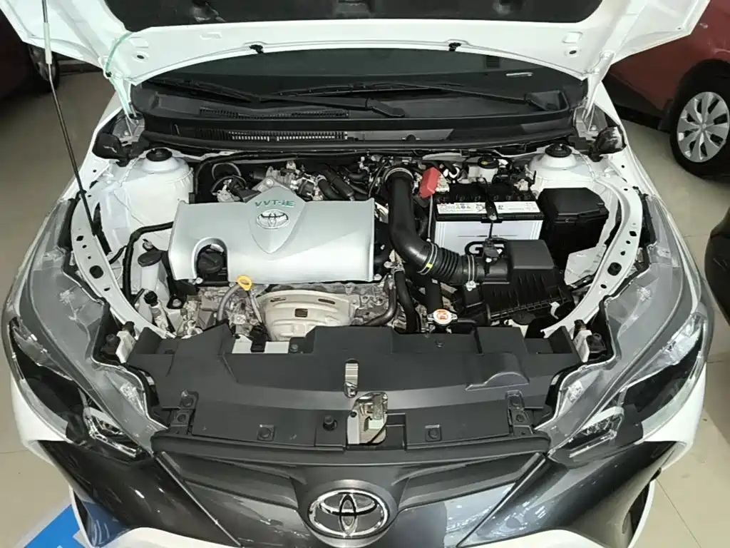 Toyota Yaris L 2020 — фото 20