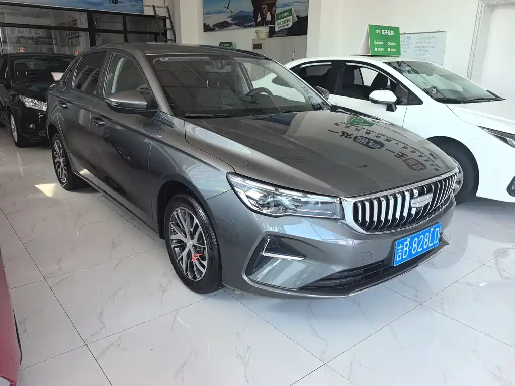 Geely Emgrand 2025