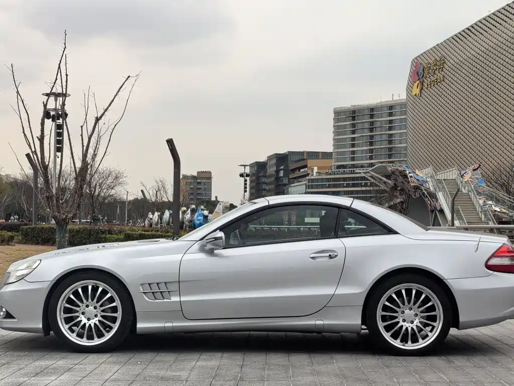 Mercedes-Benz SL-Class 2010 — фото 6