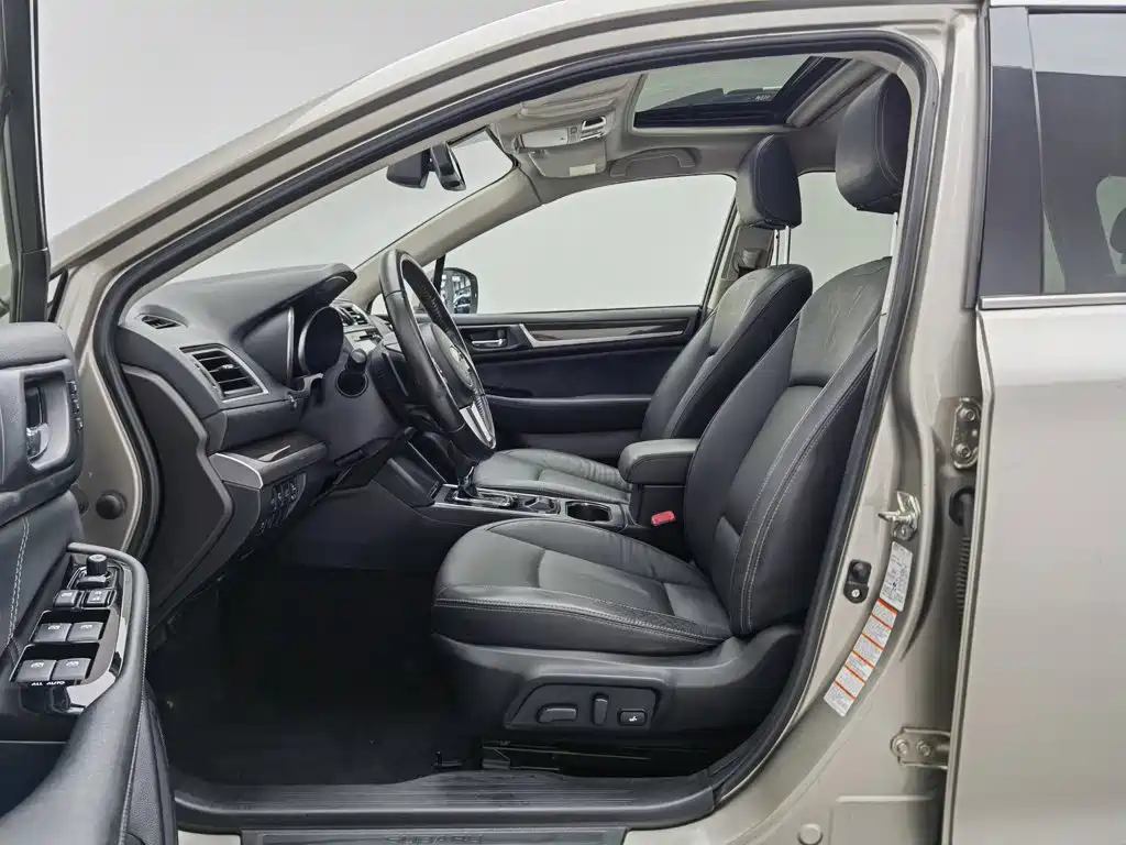 Subaru Outback 2015 — фото 10