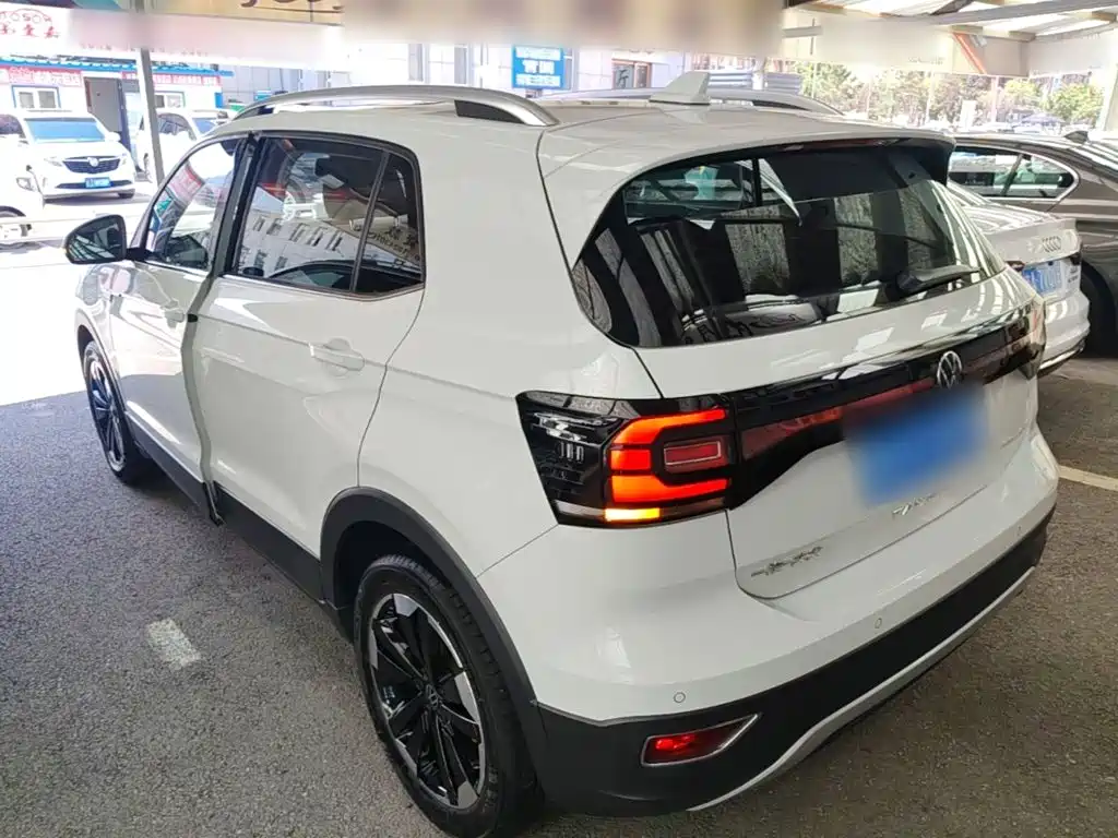 Volkswagen Tacqua 2021
