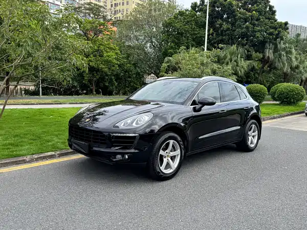 Porsche Macan 2016