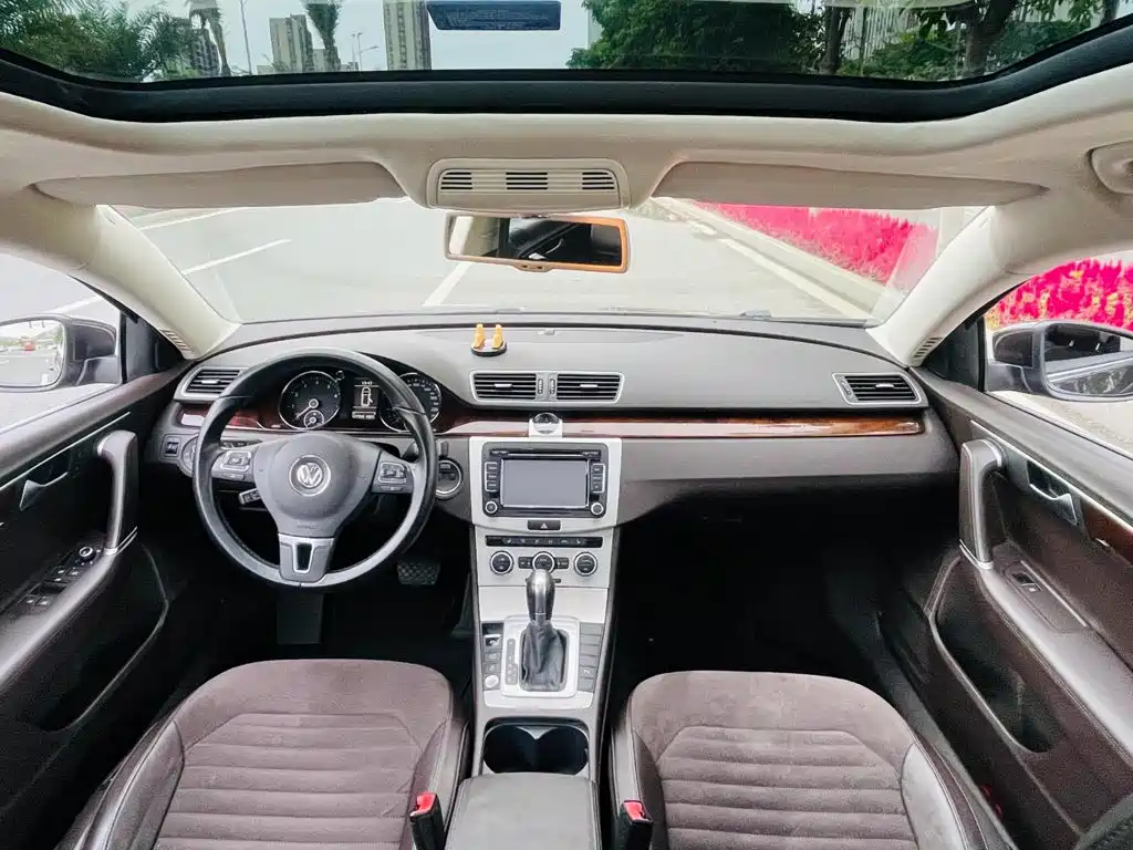 Volkswagen Magotan 2015