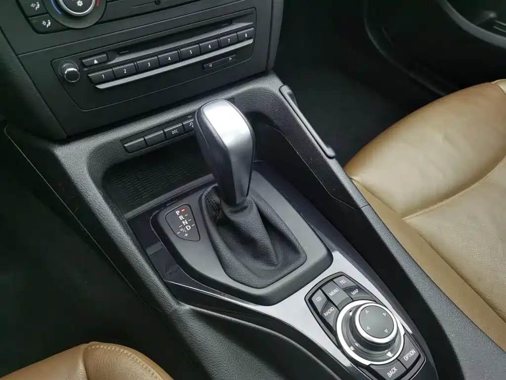 BMW X1 2011 — фото 13