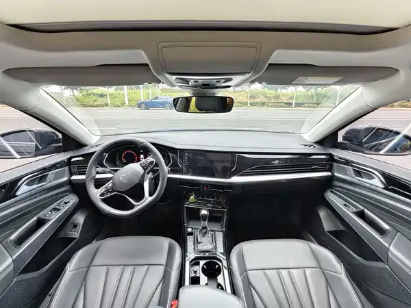 Volkswagen Passat 2024