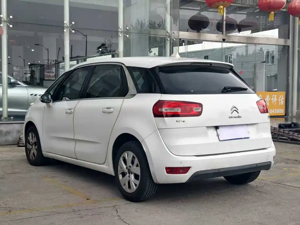 Citroën C4 PICASSO 2018 — фото 17