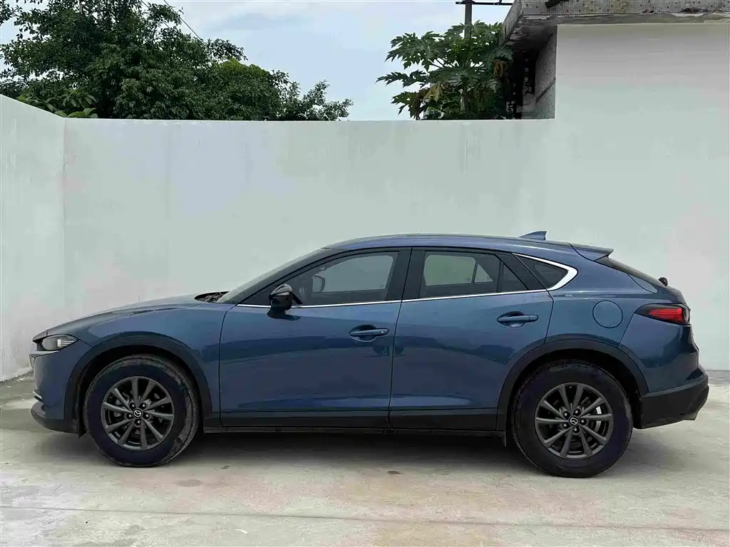 Mazda CX-4 2021