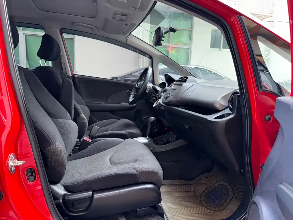 Honda Fit 2008 — фото 21