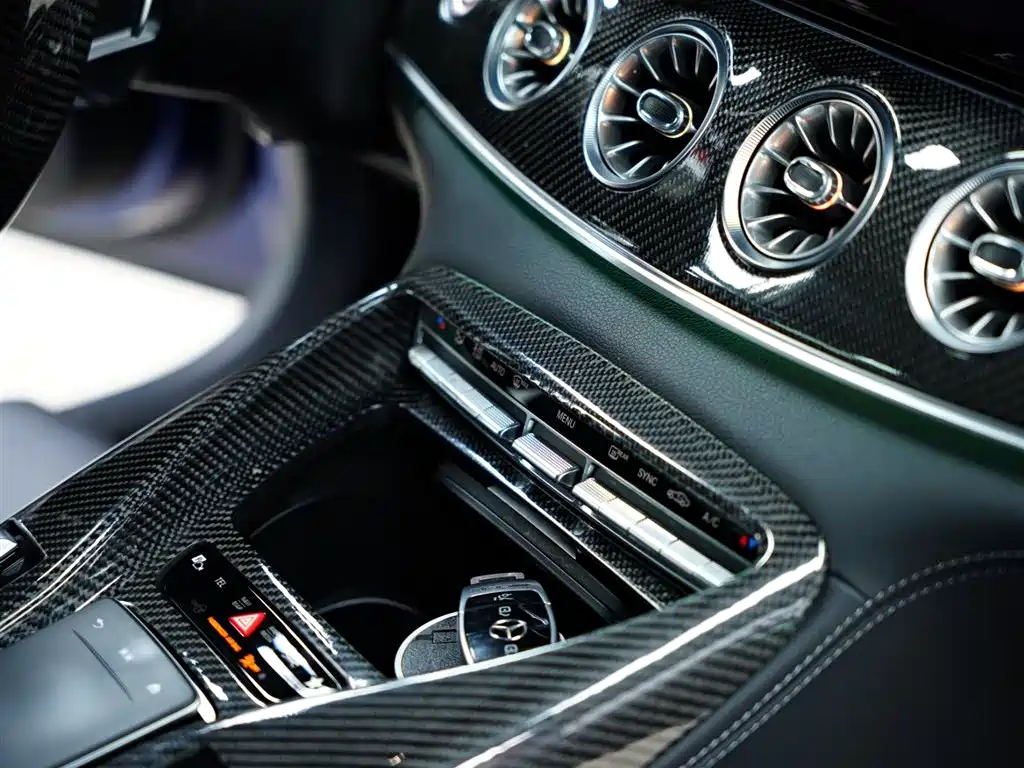 Mercedes-Benz AMG GT 2021 — фото 50