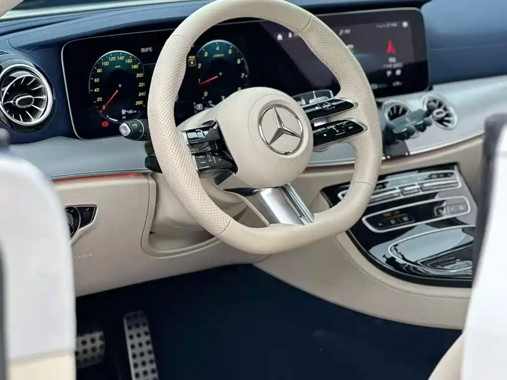 Mercedes-Benz E-Class 2023 — фото 7