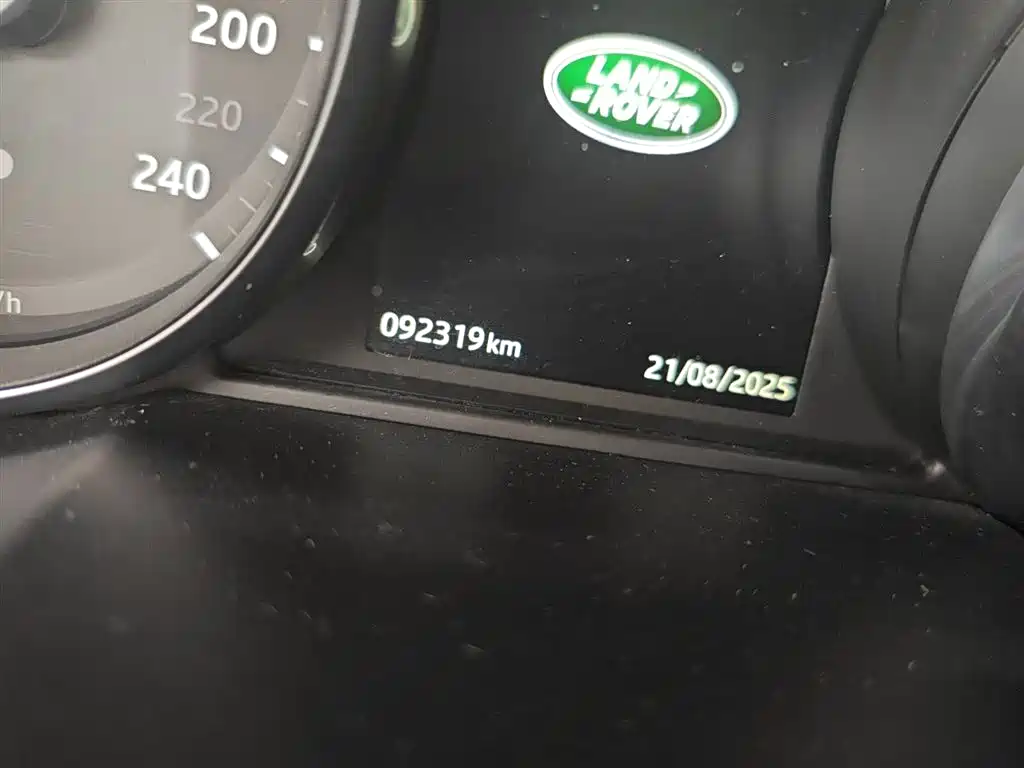 Land Rover Evoque 2017 — фото 11
