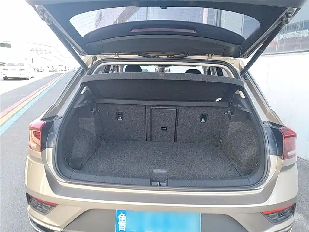 Volkswagen T-Roc 2020 — фото 19
