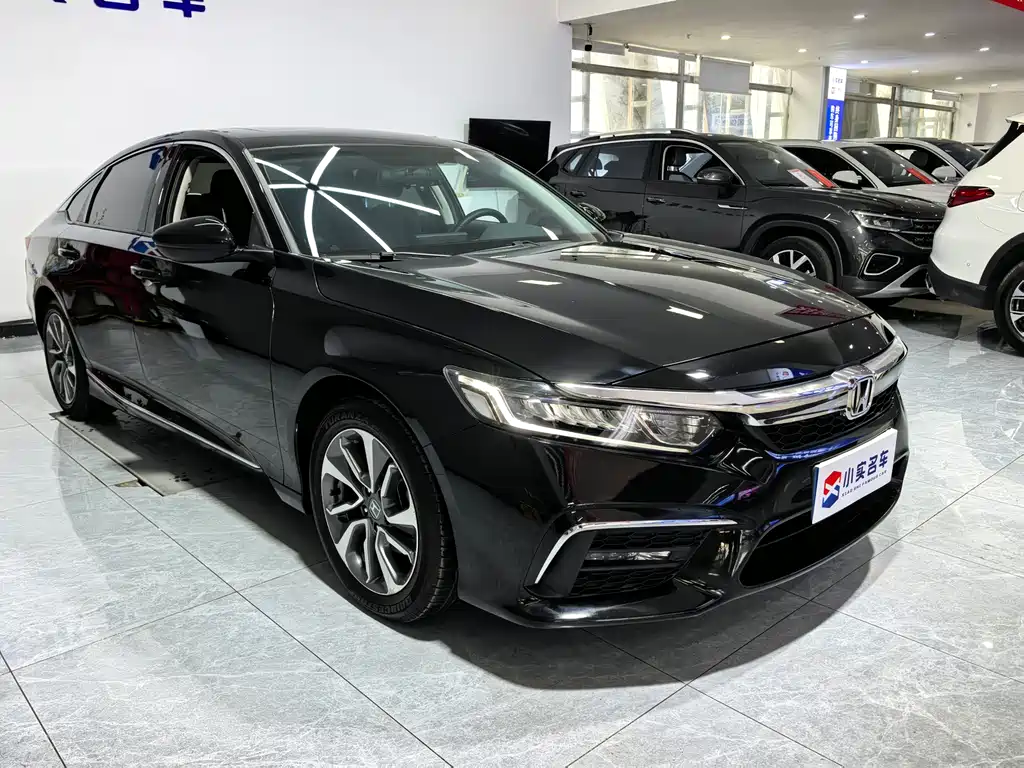 Honda Inspire 2020 — фото 3