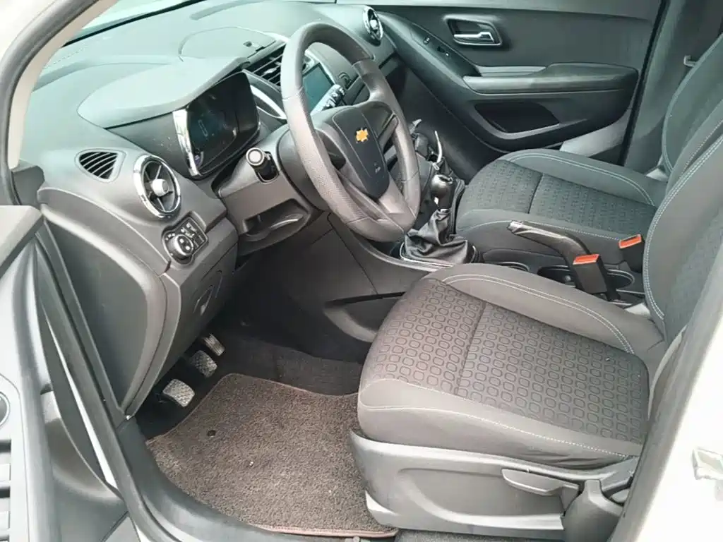 Chevrolet Trax 2017 — фото 15