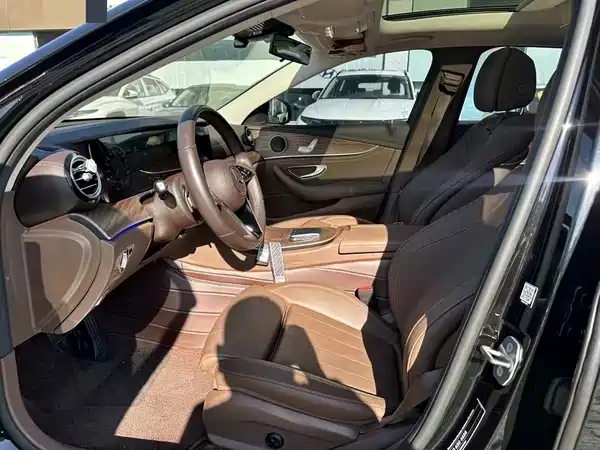Mercedes-Benz E-Class 2023