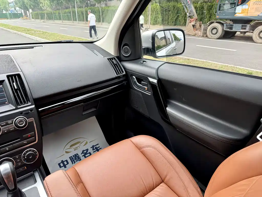 Land Rover Freelander 2 2014 — фото 16