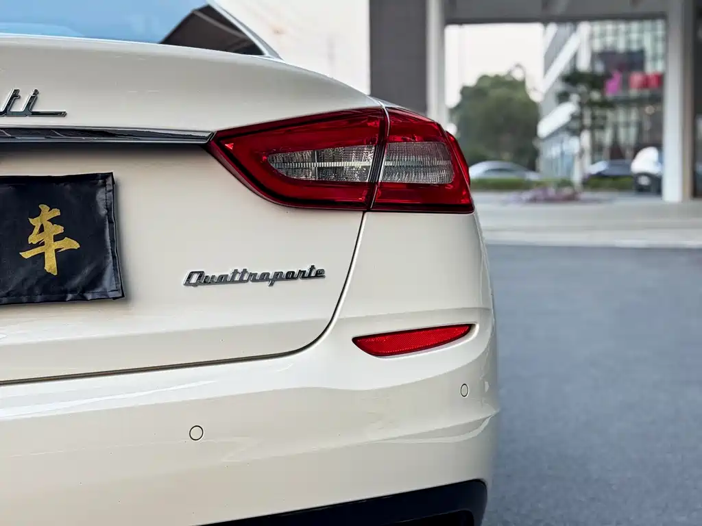 Maserati Quattroporte 2015 — фото 6