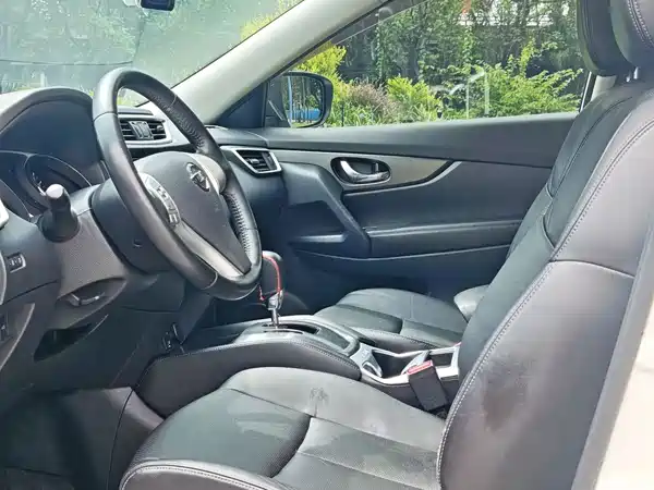 Nissan X-Trail 2015