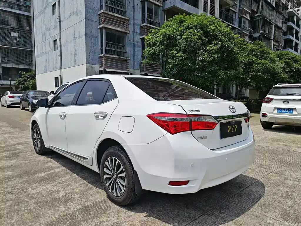 Toyota Corolla 2019 — фото 9