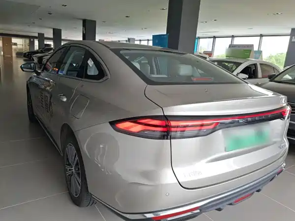 Geely Galaxy Star 6 2025