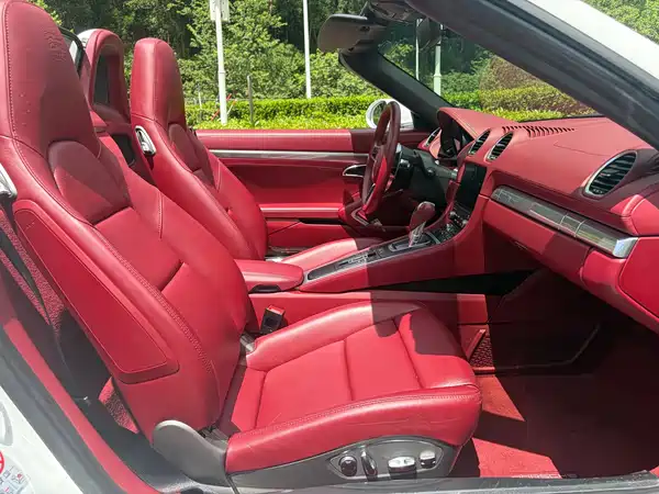 Porsche 718 2024
